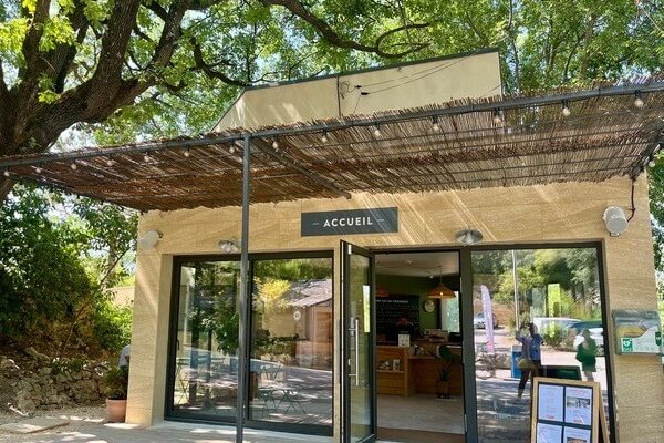 accueil-exterieur-aix-provence